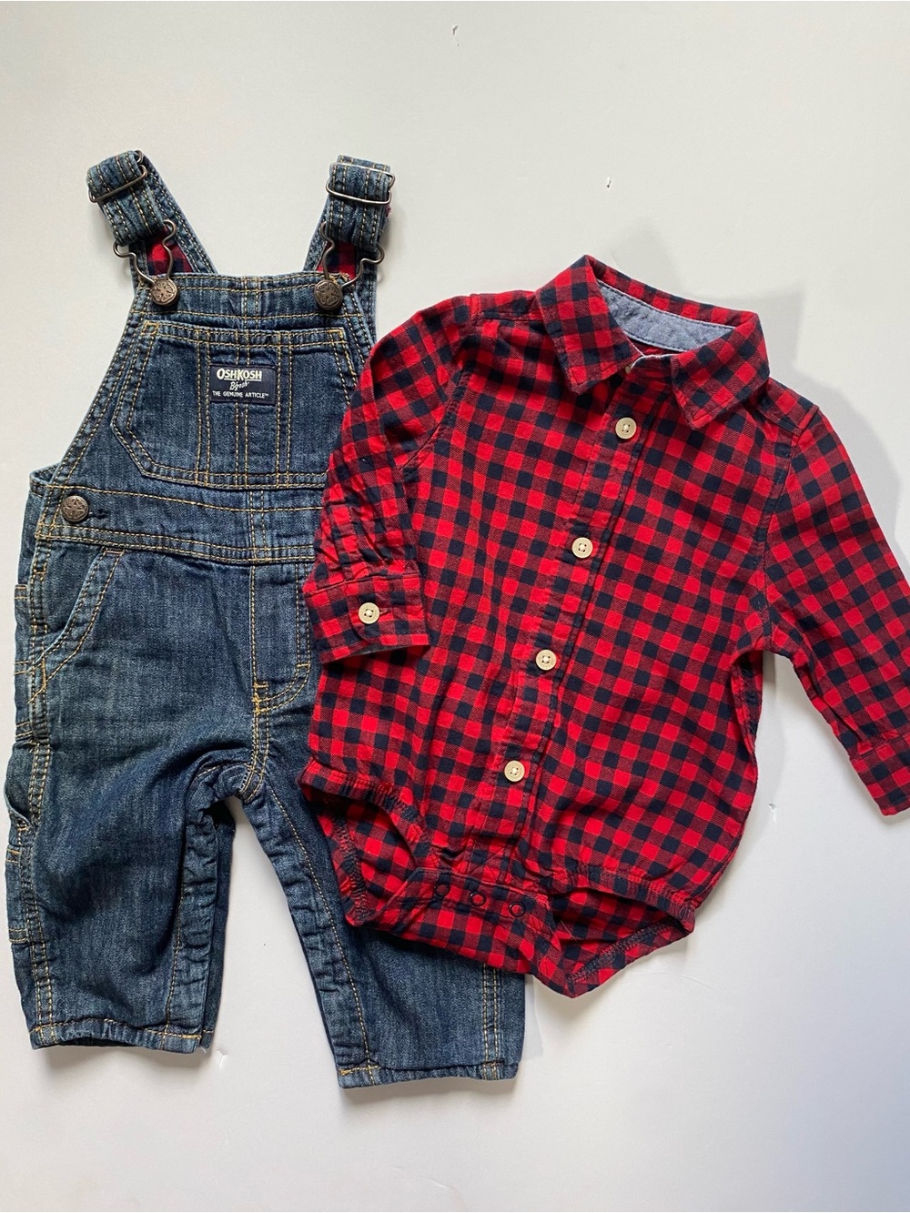 Oshkosh B'Gosh Outfit Size 6 Months Overalls Matching Buffalo checked shirt EUC